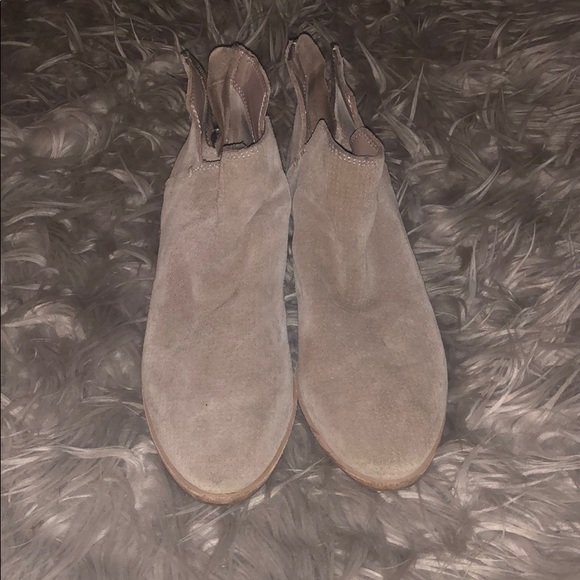 Beautiful Dolce Vita booties! - Picture 4 of 4